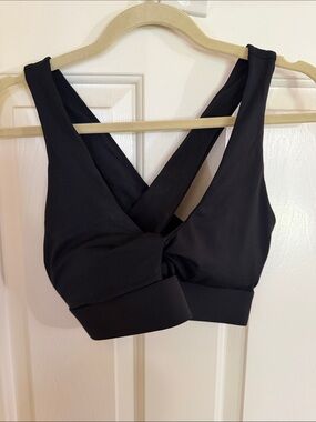 Fabletics Black Cross-Back Sports Bra